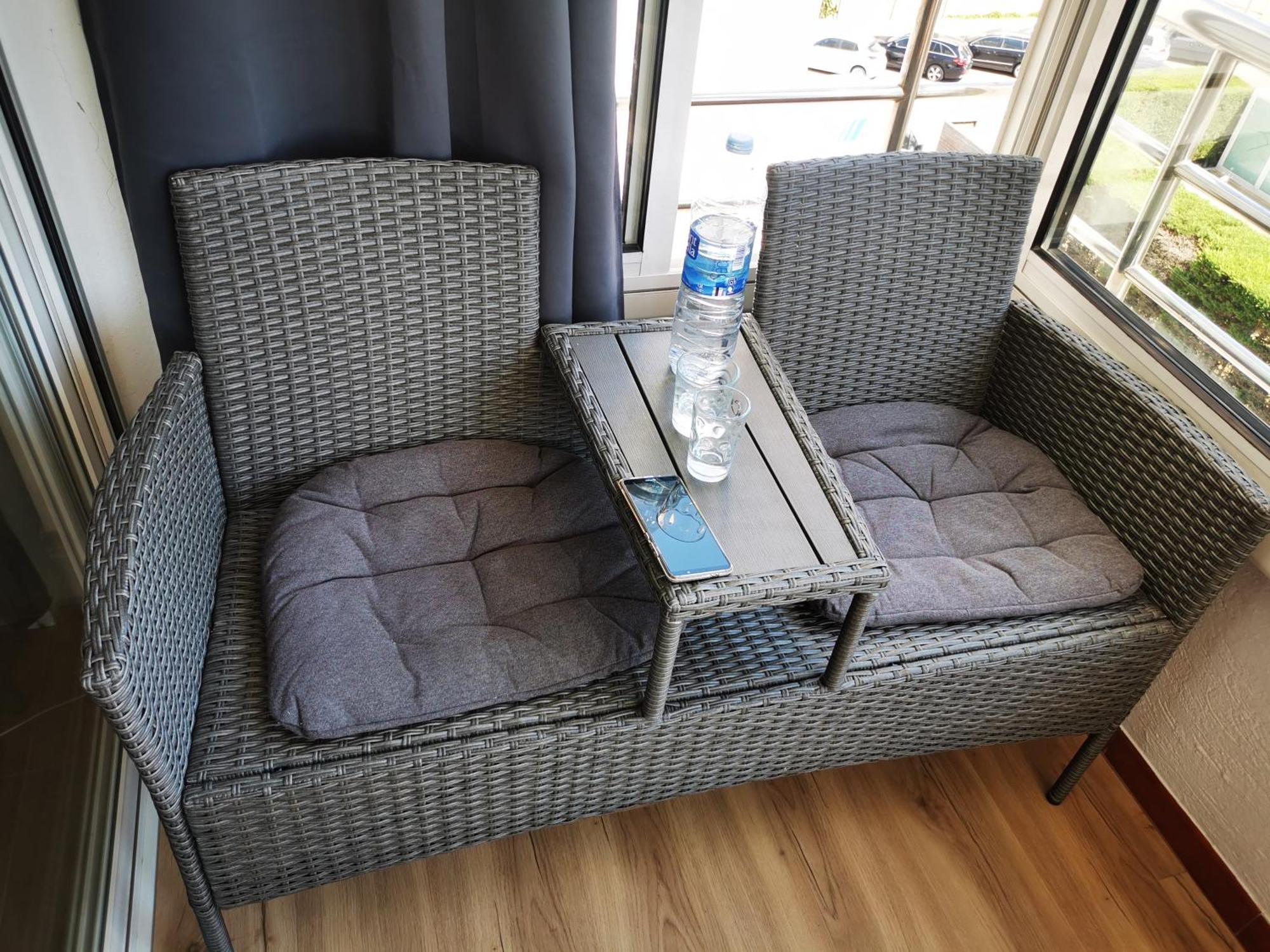 Spacieux Appartement Rose Front Mer Et Piscine Roses Esterno foto