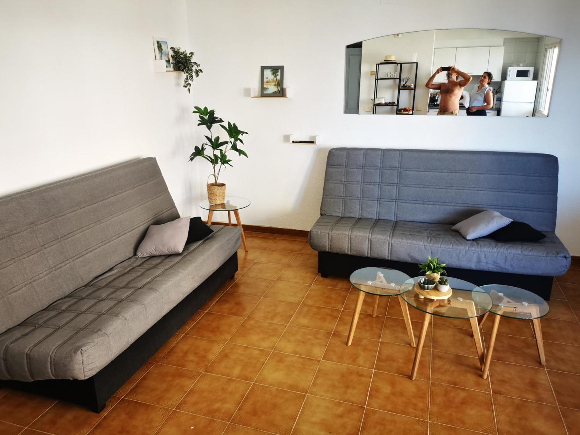 Spacieux Appartement Rose Front Mer Et Piscine Roses Esterno foto