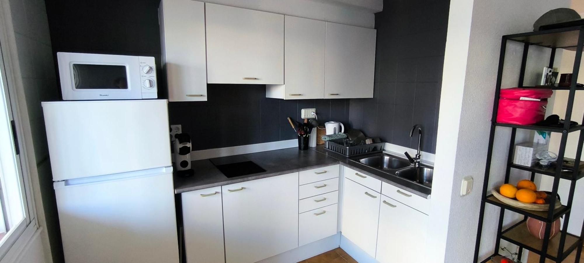 Spacieux Appartement Rose Front Mer Et Piscine Roses Esterno foto
